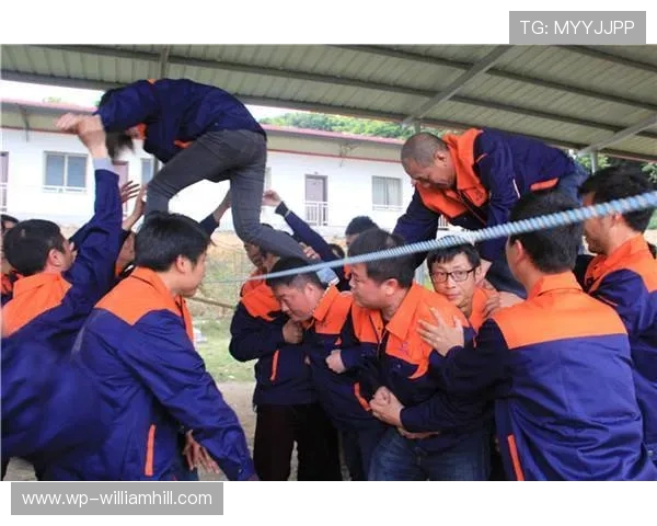 以班级为单位的多功能游戏手机设计方案助力课堂互动与团队协作